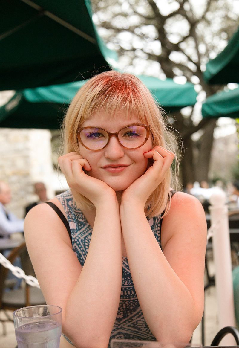 Алиса, 23